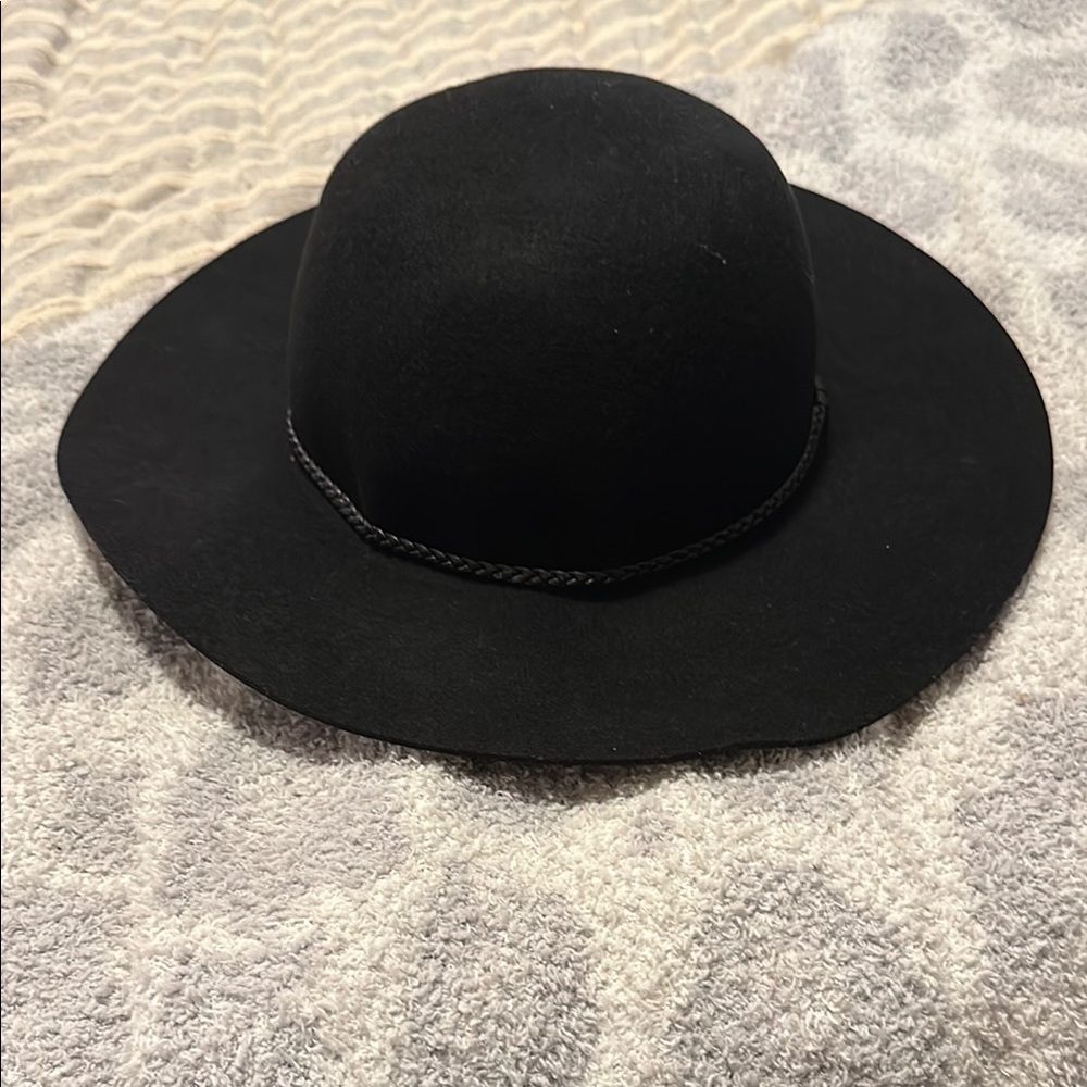 Gigi Pip hat